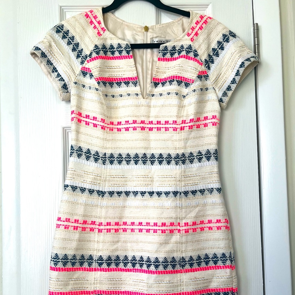 Trina Turk | EUC beautiful short sleeve dress size 2!